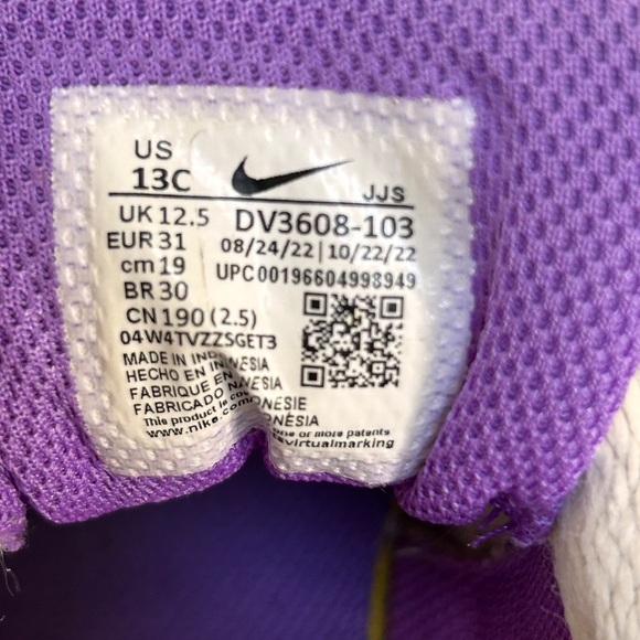 Nike Air Max kids size 13C - Picture 4 of 7